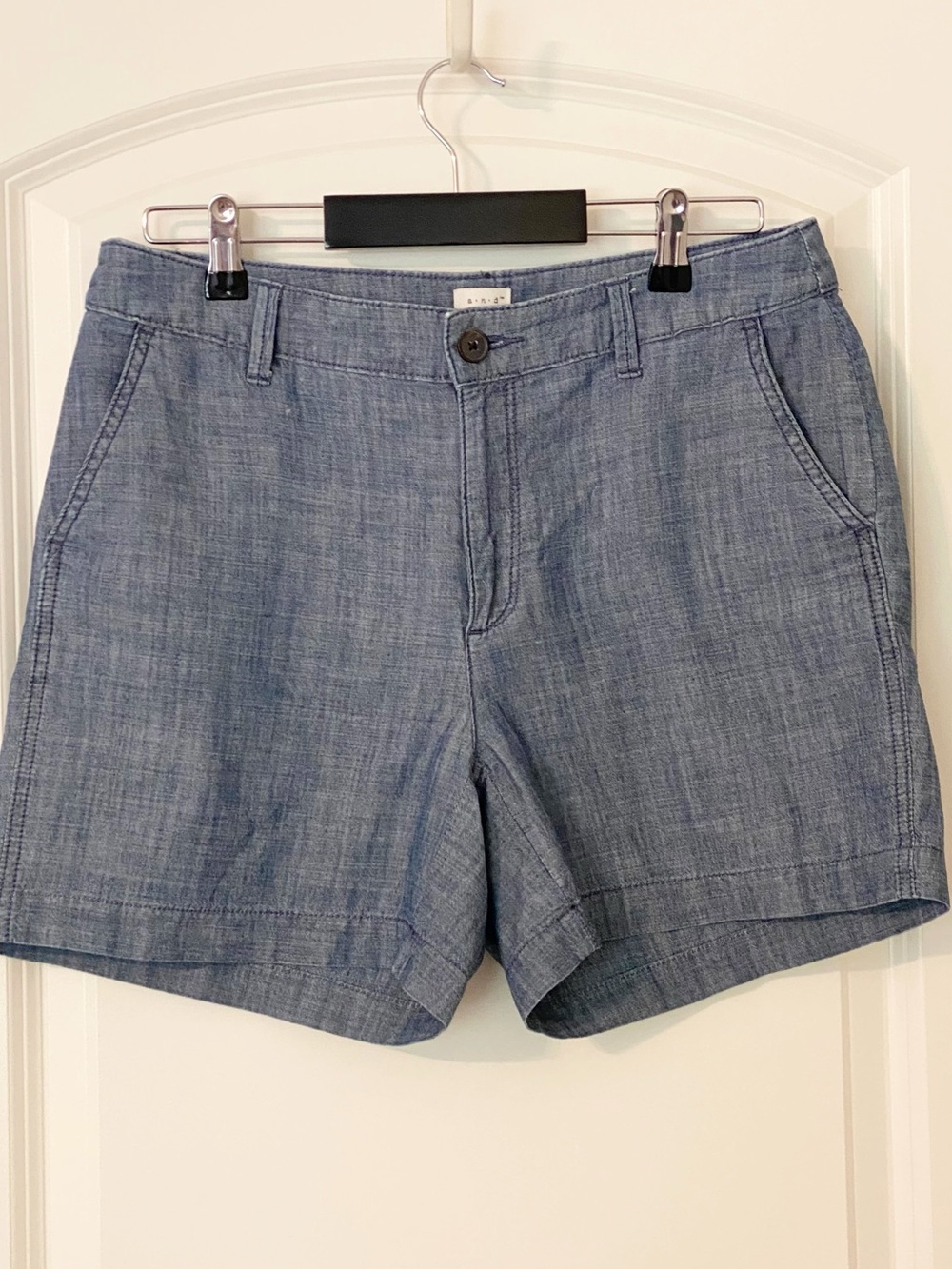A New Day Blue Chambray Chino Shorts 100% Cotton Coastal Summer Women’s Size 6